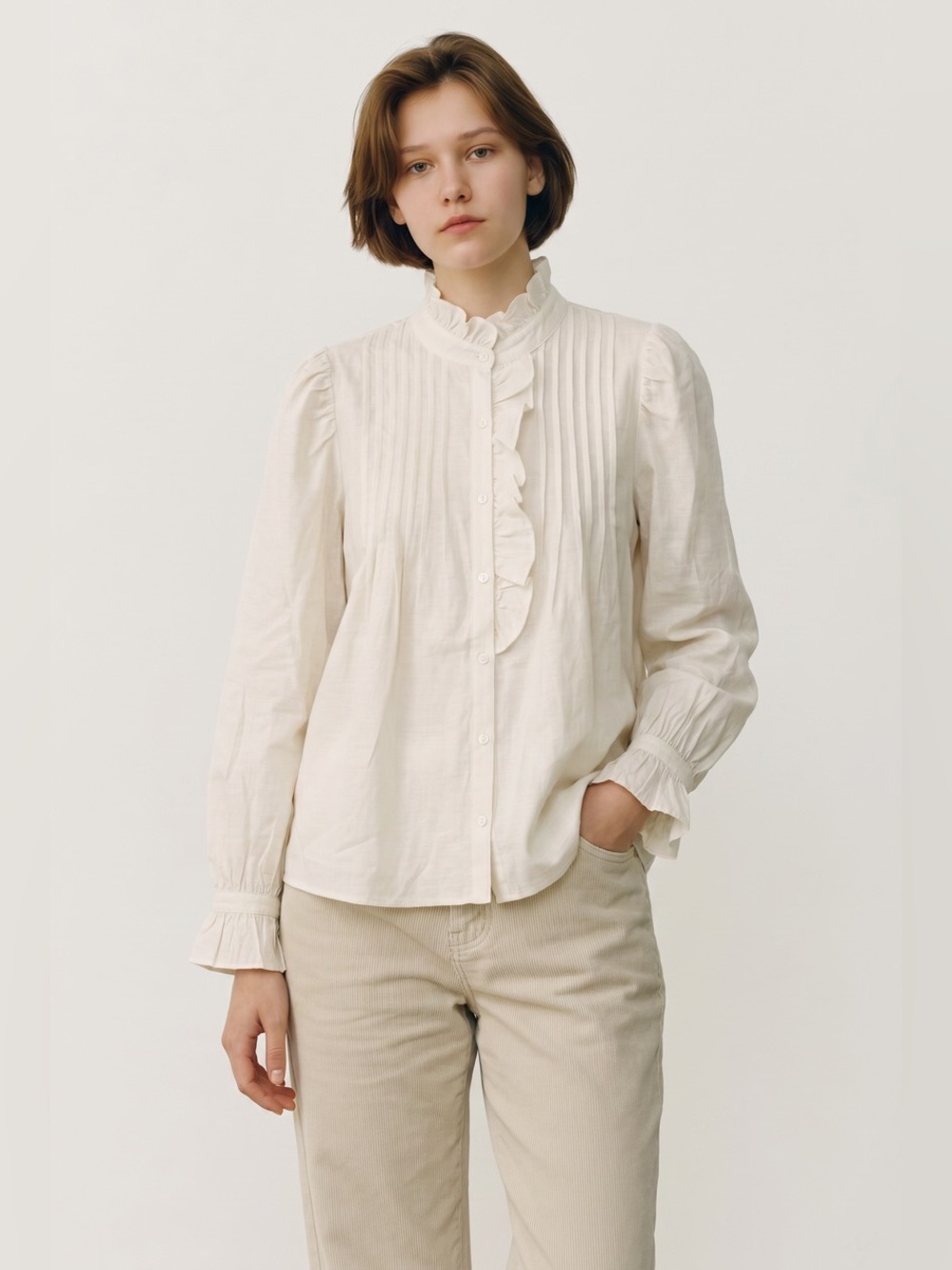 Avara  Sibyl Top is a modern update to a classic size small